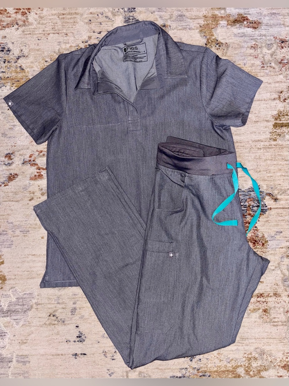 Figs Graphite Scrub Set